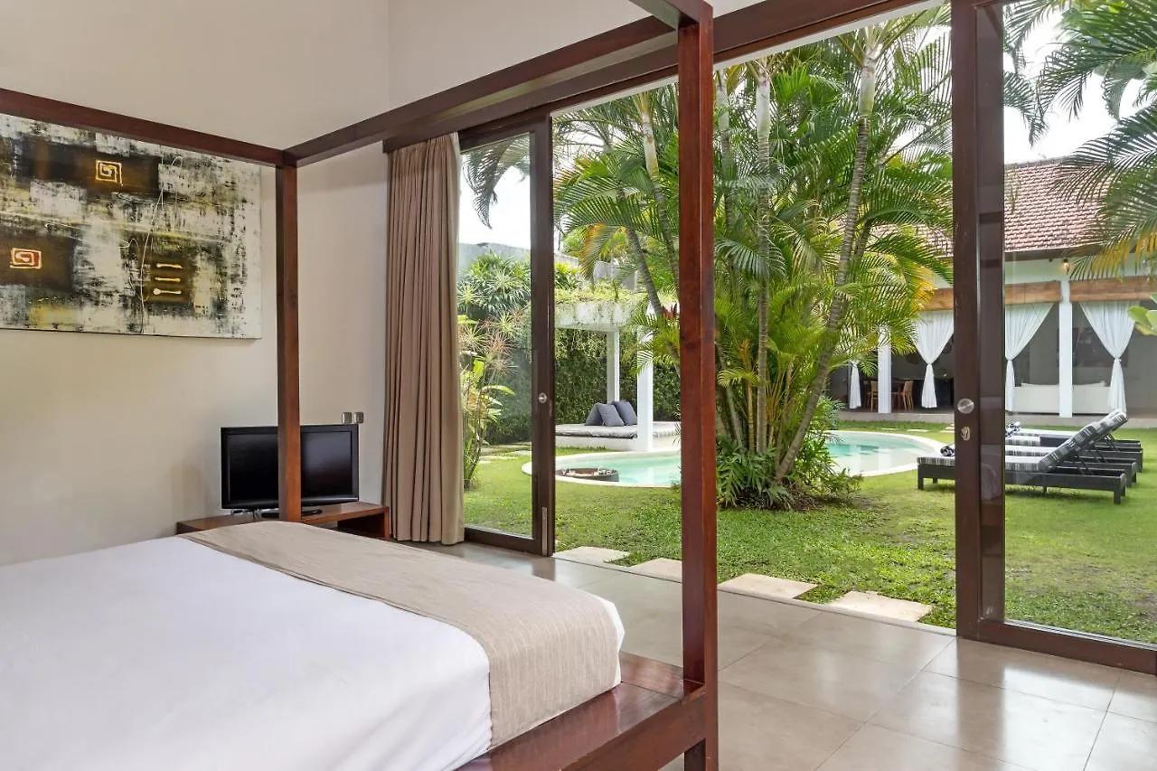 Villa Alice By Villa Finder Seminyak Indonesien