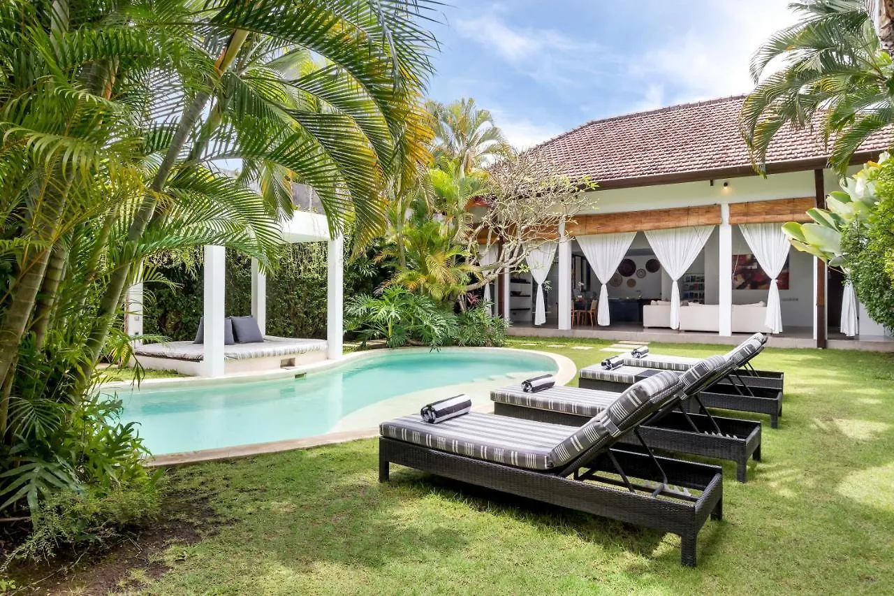 Villa Alice By Villa Finder Seminyak 0*,