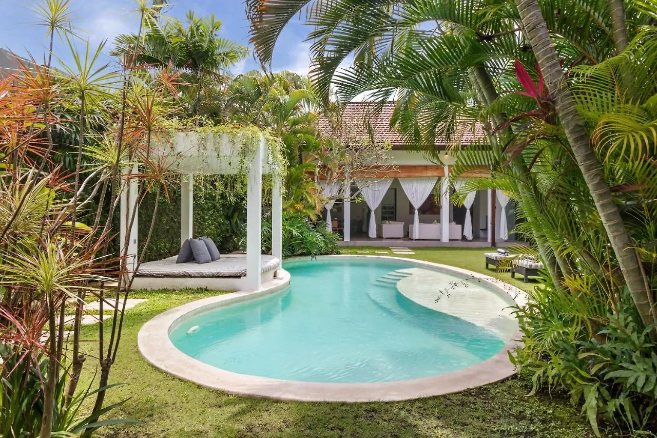 Villa Alice By Villa Finder Seminyak