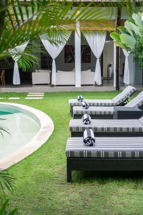 Villa Alice By Villa Finder Seminyak 0*,  Indonesien