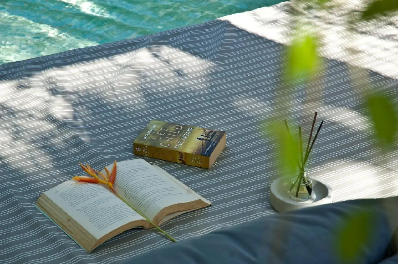 Villa Alice By Villa Finder Seminyak Indonesien