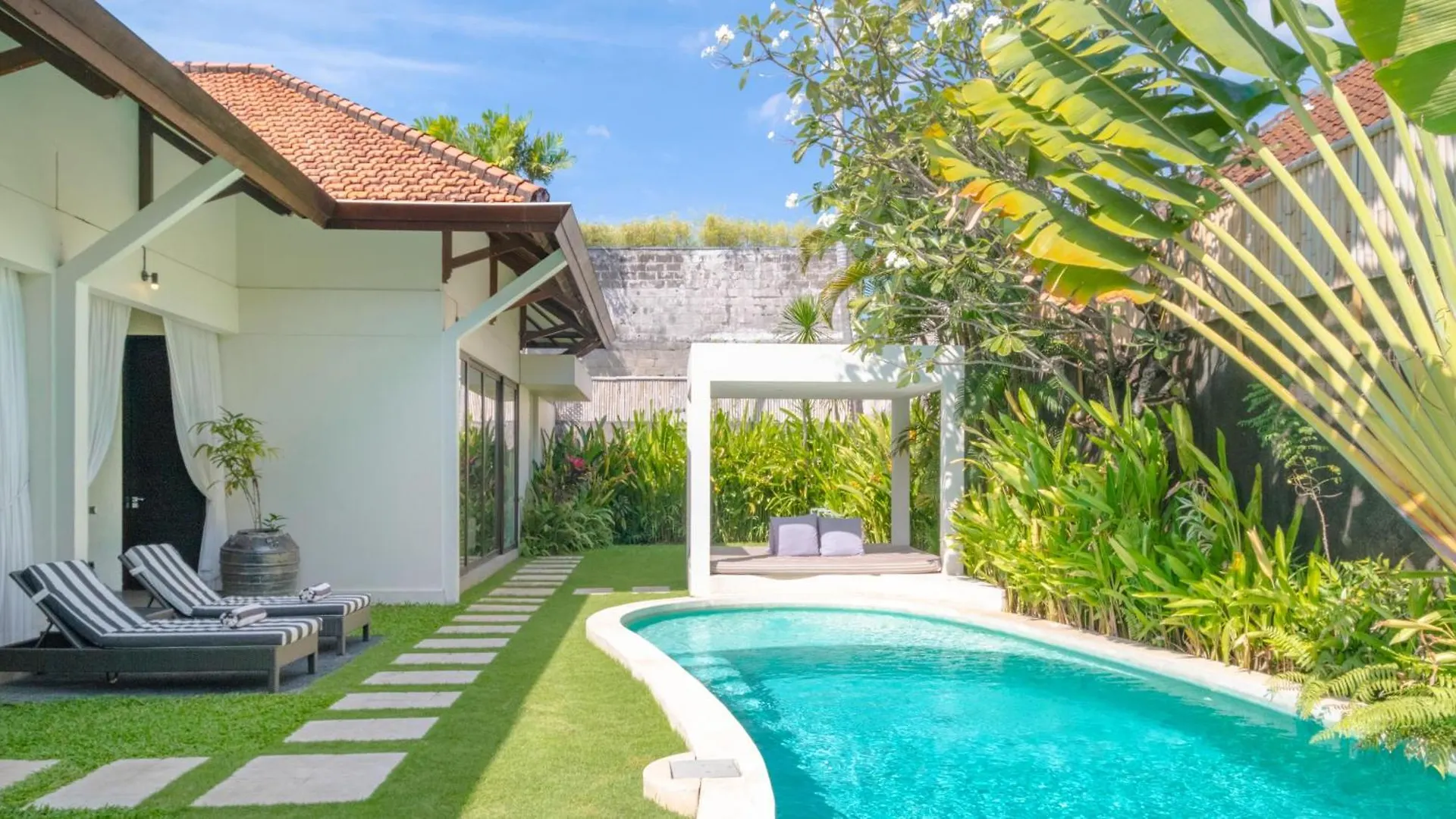Villa Alice By Villa Finder Seminyak